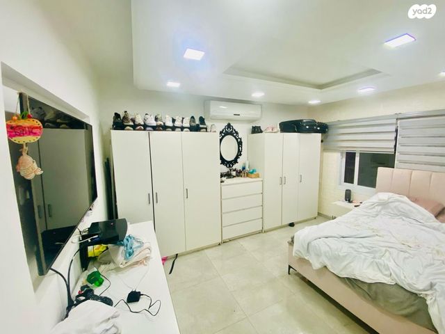 דו משפחתי, בית מאיר