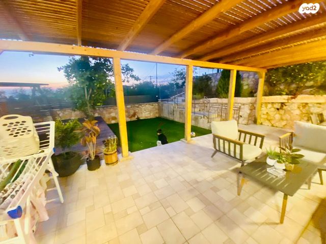 דו משפחתי, בית מאיר