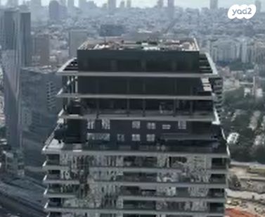 גג/ פנטהאוז, אריאל שרון 6, גבעתיים