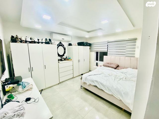 דו משפחתי, בית מאיר