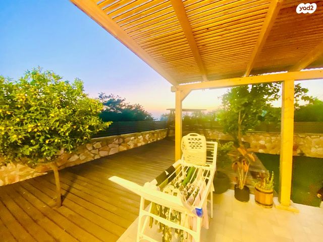 דו משפחתי, בית מאיר