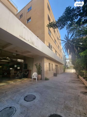 בניין משרדים