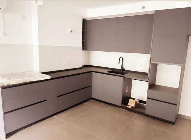 דירת גן, מעפילי אגוז 66, נווה חן, תל אביב יפו