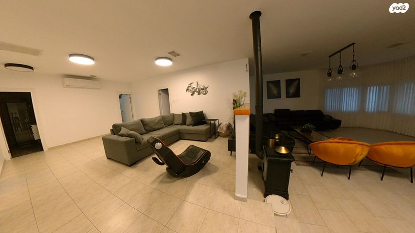 בית פרטי/ קוטג', מסלול