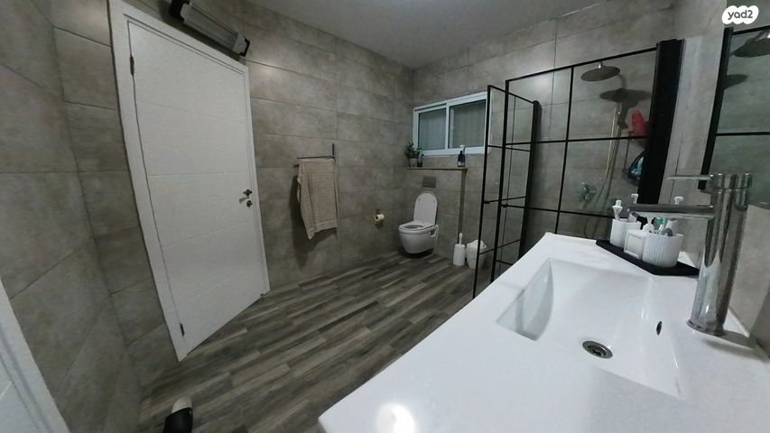 בית פרטי/ קוטג', מסלול