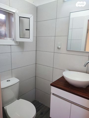 דירה, ששת הימים 10, נשר