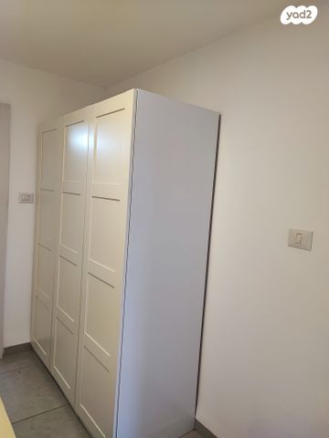 דירה, ששת הימים 10, נשר