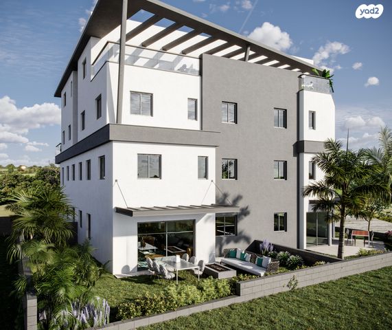 דירת גן, אבן יהודה