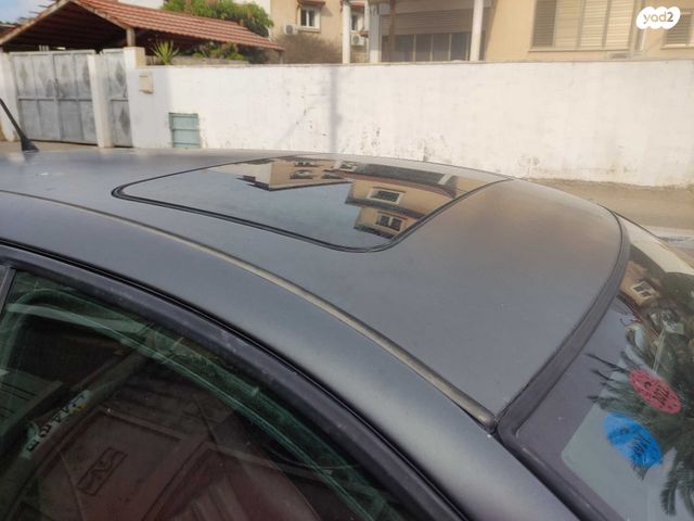 אלפא רומיאו 147