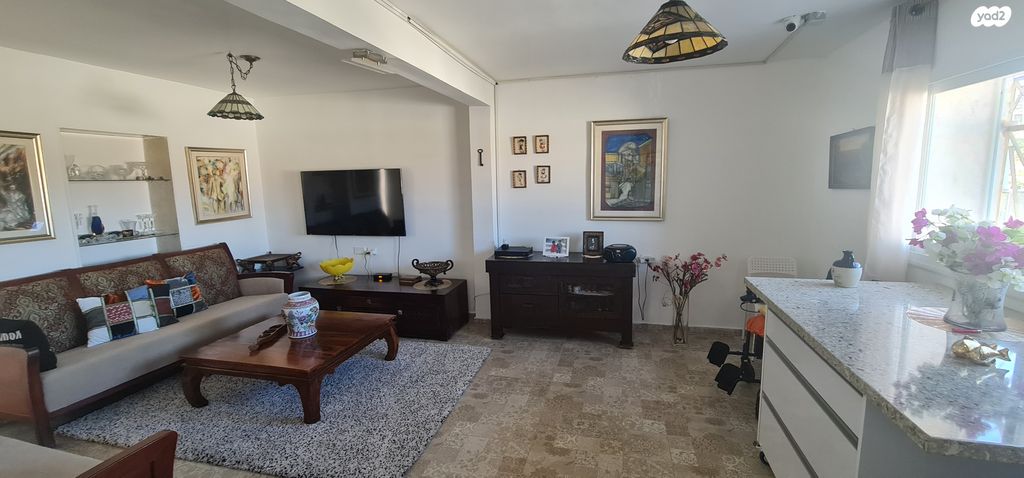 דירה, הנוטרים, ירושלים