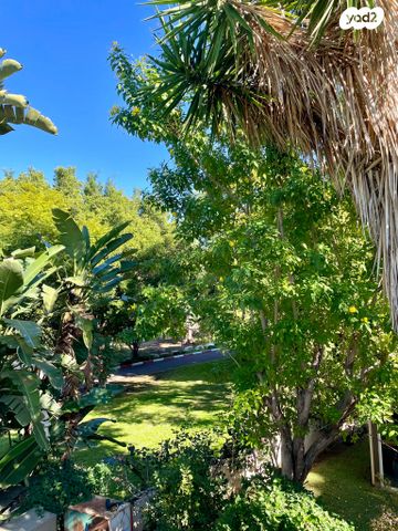 דו משפחתי, עשרת, עשרת