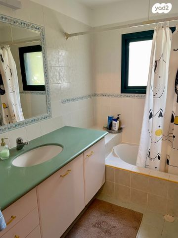 דו משפחתי, עשרת, עשרת