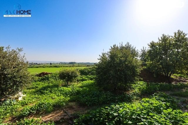 בית פרטי/ קוטג', דרך השדות, גאולים
