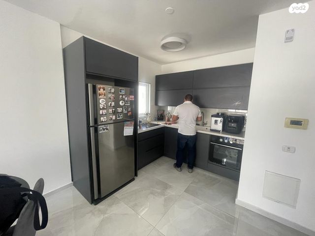 גג/ פנטהאוז, חובבי ציון, תל אביב יפו