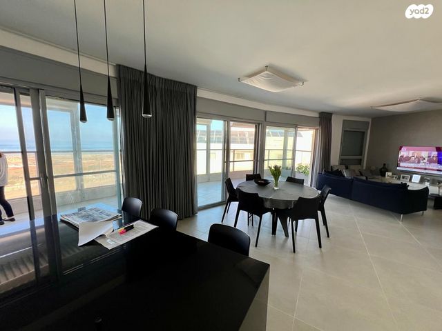 גג/ פנטהאוז, פרופ' יובל נאמן 3, הגוש הגדול, רמת אביב החדשה, נופי ים, תל אביב יפו