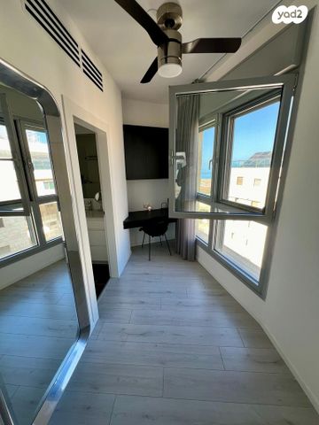 גג/ פנטהאוז, פרופ' יובל נאמן 3, הגוש הגדול, רמת אביב החדשה, נופי ים, תל אביב יפו