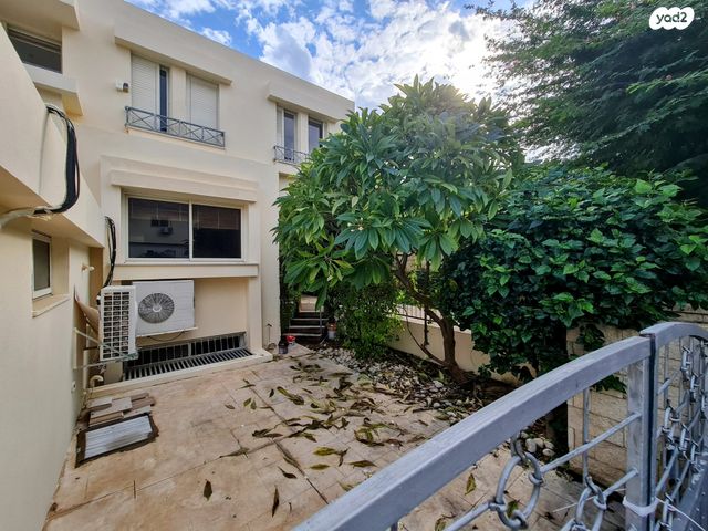 בית פרטי/ קוטג', לכיש 1, שכונה 4, תל מונד