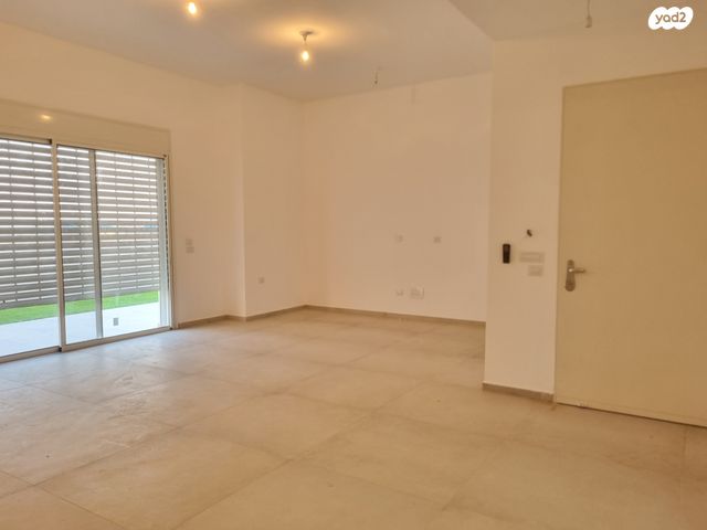 בית פרטי/ קוטג', עורבני, כרמית, מיתר / כרמית