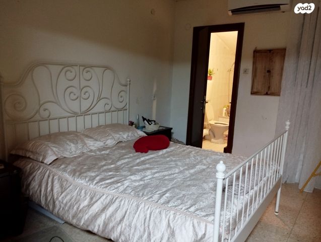 דופלקס, יצחק בן צבי, רמלה