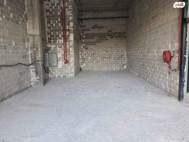 חנויות/ שטח מסחרי, פתח תקווה