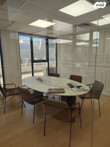 משרדים, הרצליה