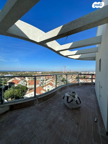 גג/ פנטהאוז, גלעד, קרית ים