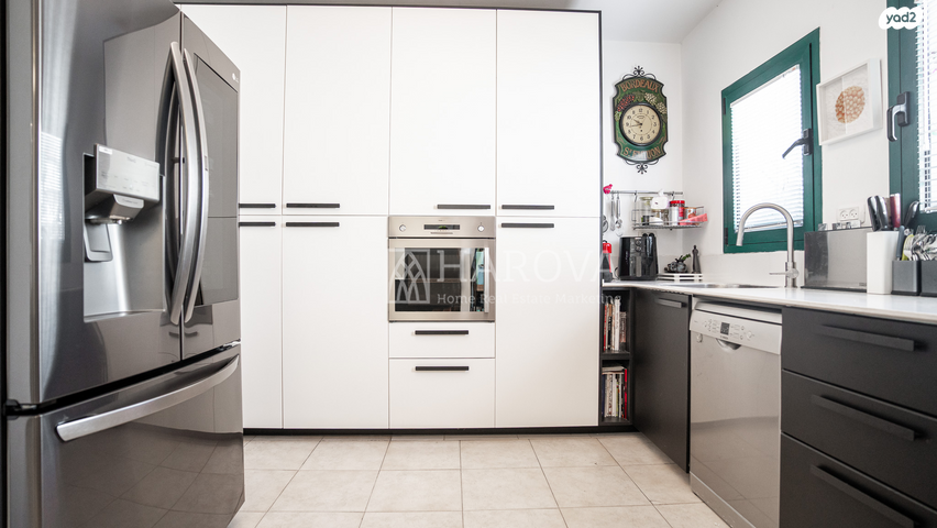 דירה, אברהם אבן שושן, צפון יפו, המושבה האמריקאית-גרמנית, תל אביב יפו