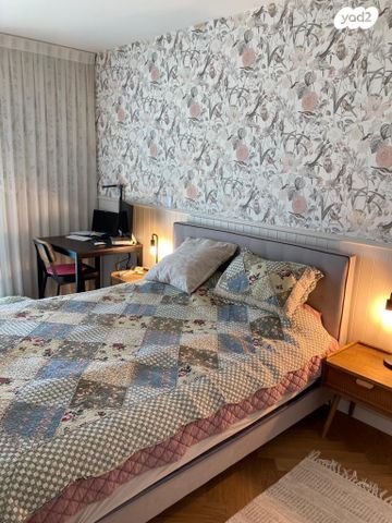 דירה, הרצליה