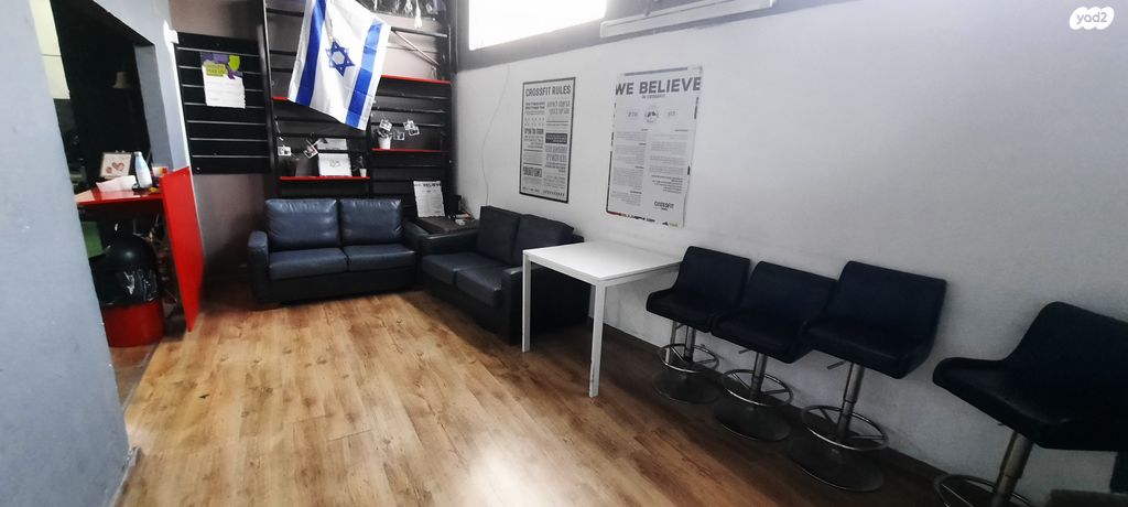 אולמות