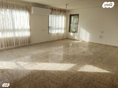 דו משפחתי, משעול התאנה 1, קדומים, קדומים