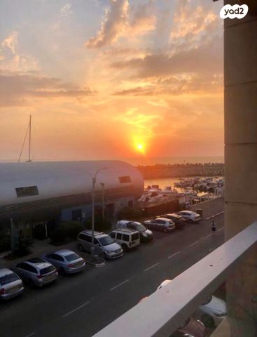 סאבלט, העוגן, מרינה, הרצליה