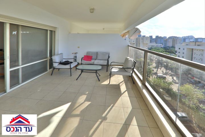 דירה, קרית מוצקין