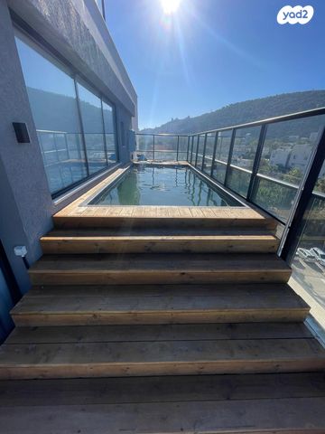 גג/ פנטהאוז, פינת גן, חיפה