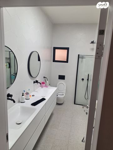 דו משפחתי, יוסף אהרונוביץ', נתניה