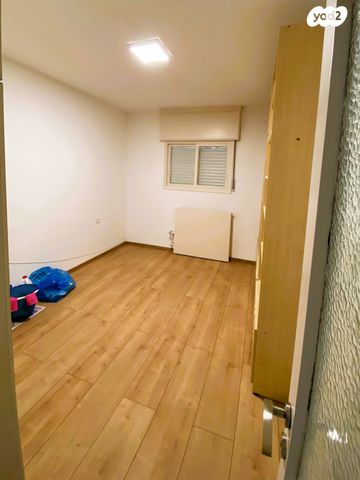 דירה, בוסתנאי, ירושלים