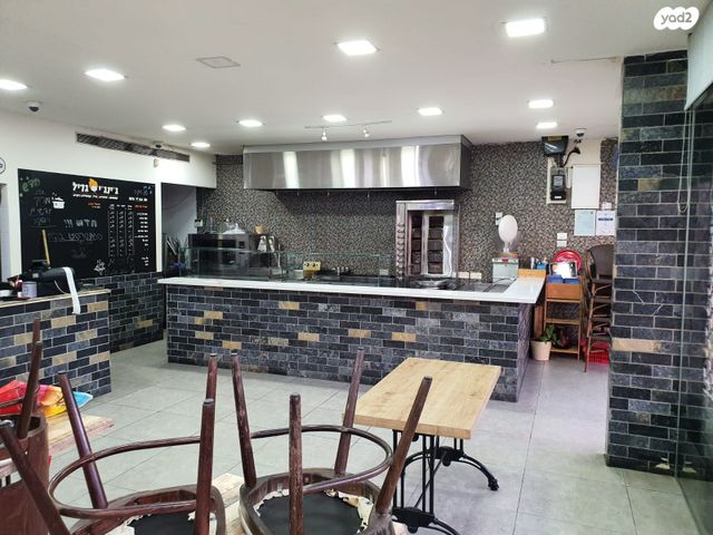 חנויות/ שטח מסחרי, הנשיא 17, בית וקאנטרי, גיורא יוספטל, גבעת שמואל