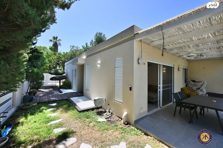 דירת גן, גני אילן, קרית אונו