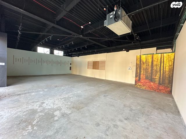 חנויות/ שטח מסחרי, מרכז עינב, מודיעין מכבים רעות