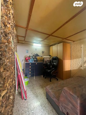 דירת גן, ערד