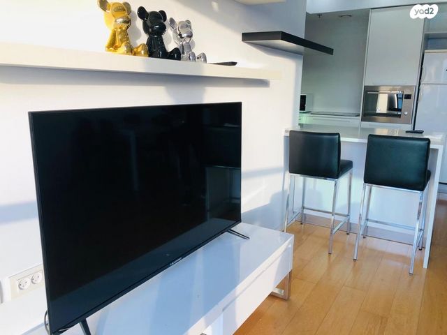 דירה, הרצליה