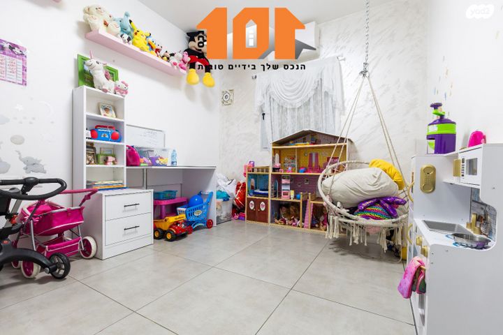 דירת גן, אהרון כהן, חומת שמואל, הר חומה, ירושלים