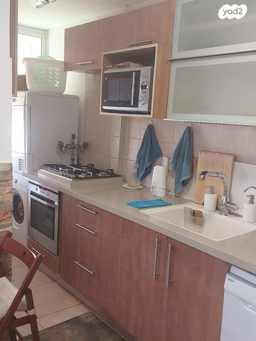 דירה, תל חי, כיסופים, כפר סבא