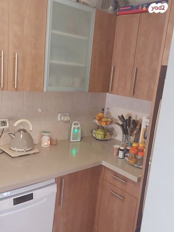 דירה, תל חי, כיסופים, כפר סבא