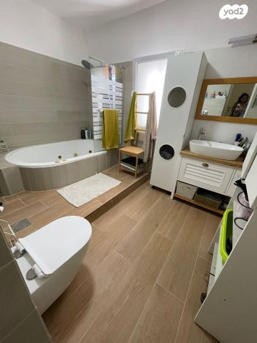 בית פרטי/ קוטג', בית אריה / עופרים