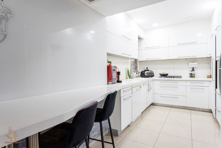 דירה, שדרות האלונים, פארק המושבה, באר יעקב