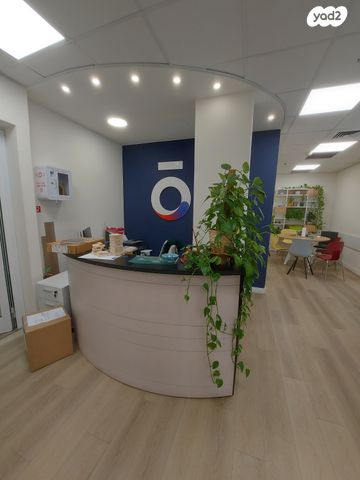 משרדים, פתח תקווה