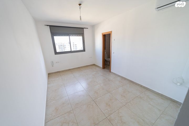 גג/ פנטהאוז, נחל ירקון, קרית גת