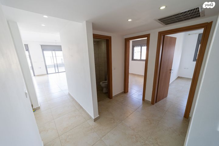 גג/ פנטהאוז, נחל ירקון, קרית גת