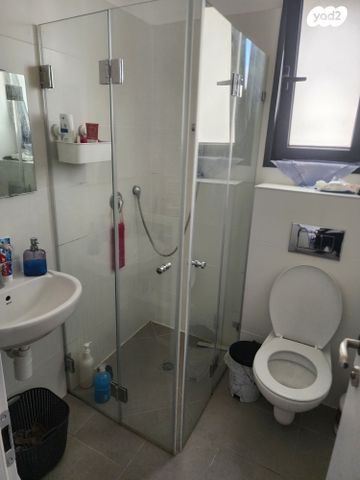 דירה, השקד, מבשרת ציון