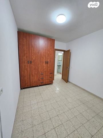 דירה, דוד המלך, קרית גת